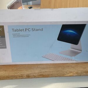 Tablet PC Stand - Silver iPad 4 generation and 11 inch iPad Pro